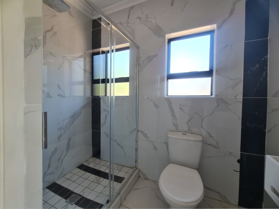 To Let 4 Bedroom Property for Rent in Melodie North West